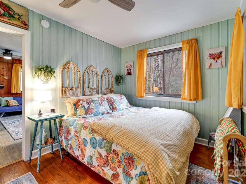 180 Valley Lane, Bryson City, NC 28713.  MLS# CAR4203621, YatesRealty ID 671. 