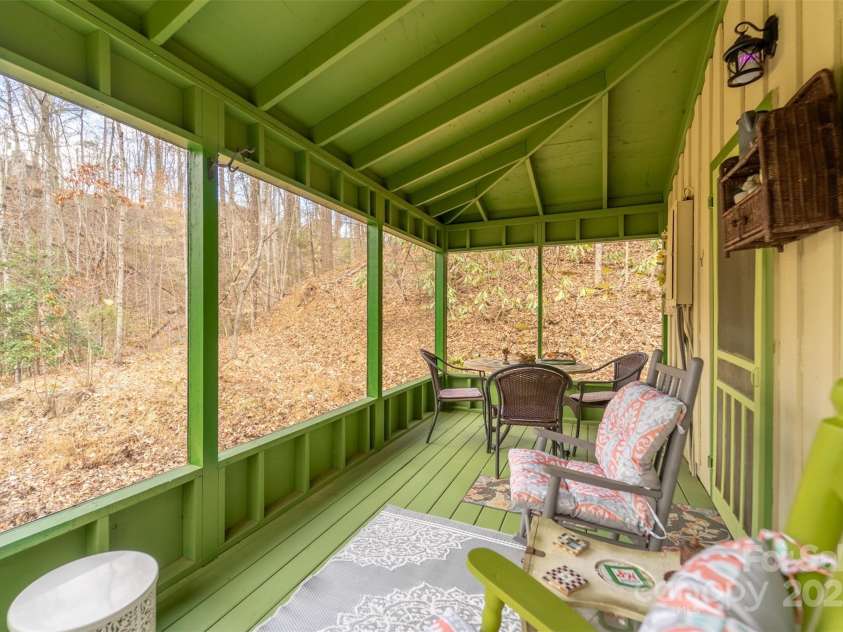 180 Valley Lane, Bryson City, NC 28713.  MLS# CAR4203621, YatesRealty ID 671. 