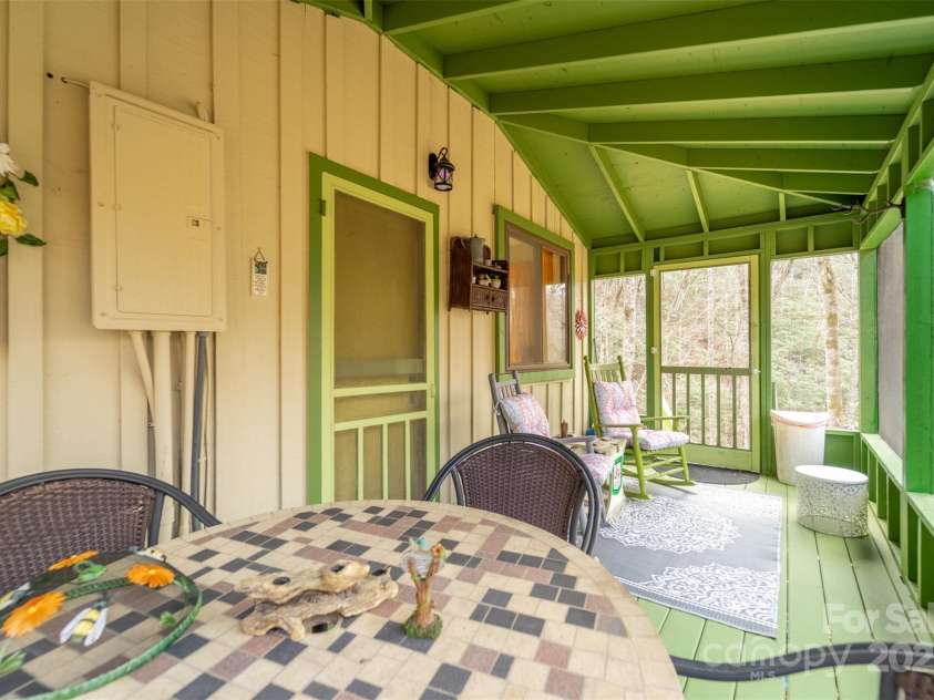 180 Valley Lane, Bryson City, NC 28713.  MLS# CAR4203621, YatesRealty ID 671. 