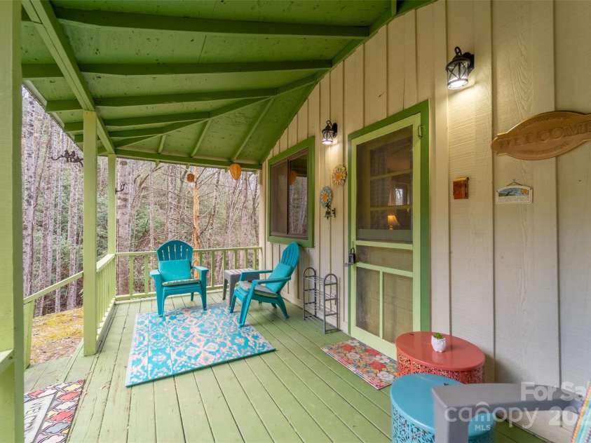 180 Valley Lane, Bryson City, NC 28713.  MLS# CAR4203621, YatesRealty ID 671. 