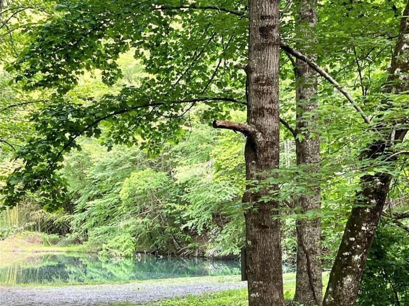 180 Valley Lane, Bryson City, NC 28713.  MLS# CAR4203621, YatesRealty ID 671. 