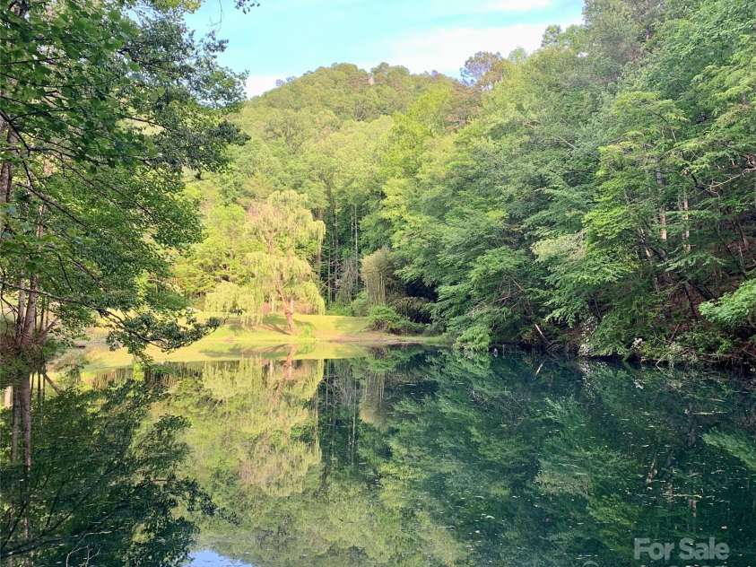 180 Valley Lane, Bryson City, NC 28713.  MLS# CAR4203621, YatesRealty ID 671. 