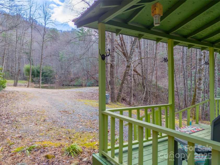 180 Valley Lane, Bryson City, NC 28713.  MLS# CAR4203621, YatesRealty ID 671. 