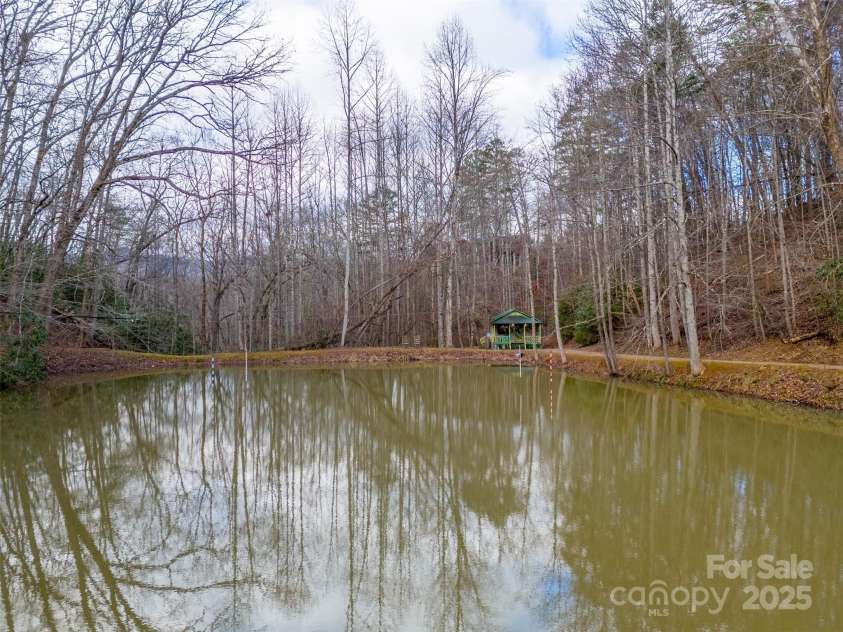 180 Valley Lane, Bryson City, NC 28713.  MLS# CAR4203621, YatesRealty ID 671. 