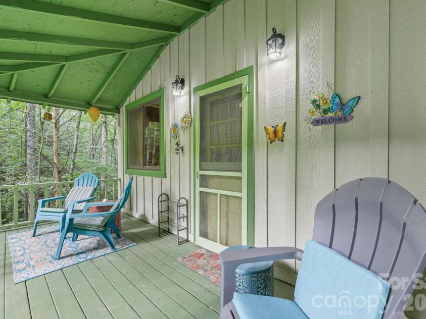 180 Valley Lane, Bryson City, NC 28713.  MLS# CAR4203621, YatesRealty ID 671. 