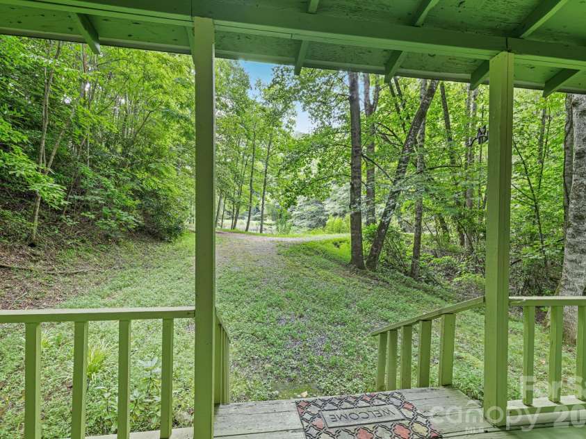 180 Valley Lane, Bryson City, NC 28713.  MLS# CAR4203621, YatesRealty ID 671. 
