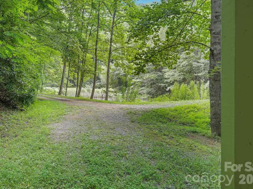 180 Valley Lane, Bryson City, NC 28713.  MLS# CAR4203621, YatesRealty ID 671. 
