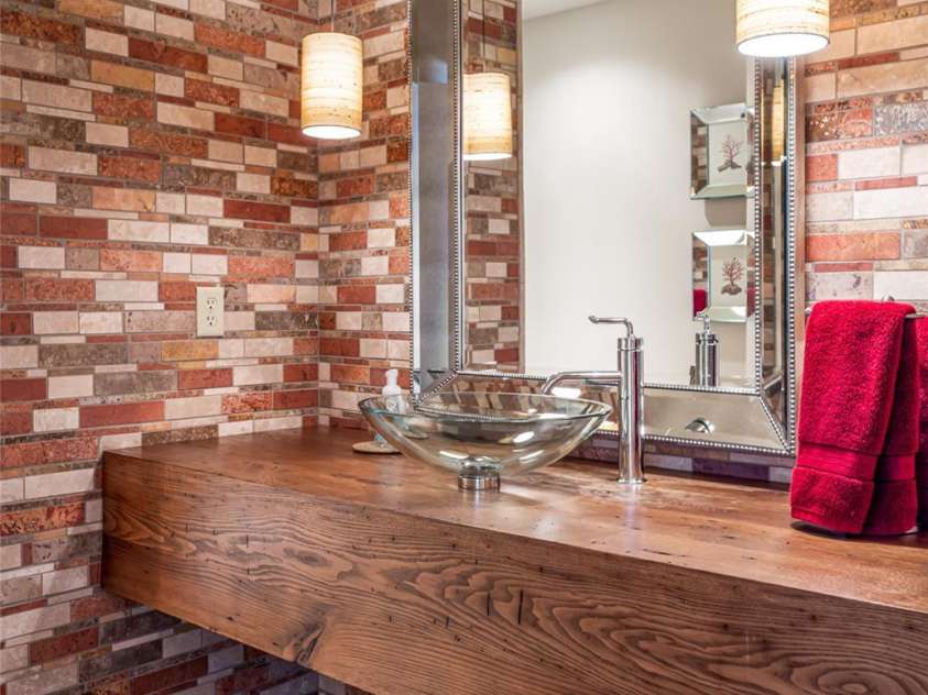 820 Laurel Ridge Drive, Waynesville, NC 28786.  MLS# CAR4319300, YatesRealty ID 671. 