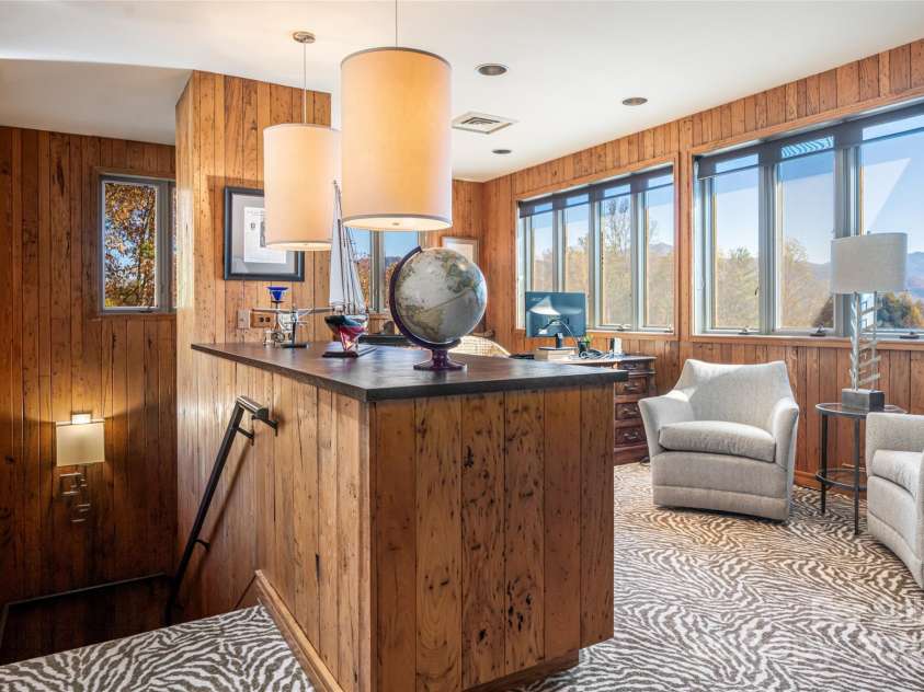 820 Laurel Ridge Drive, Waynesville, NC 28786.  MLS# CAR4319300, YatesRealty ID 671. 