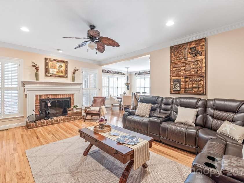 5101 Belicourt Drive, Charlotte, NC 28277.  MLS# CAR4225278, YatesRealty ID 6711. 