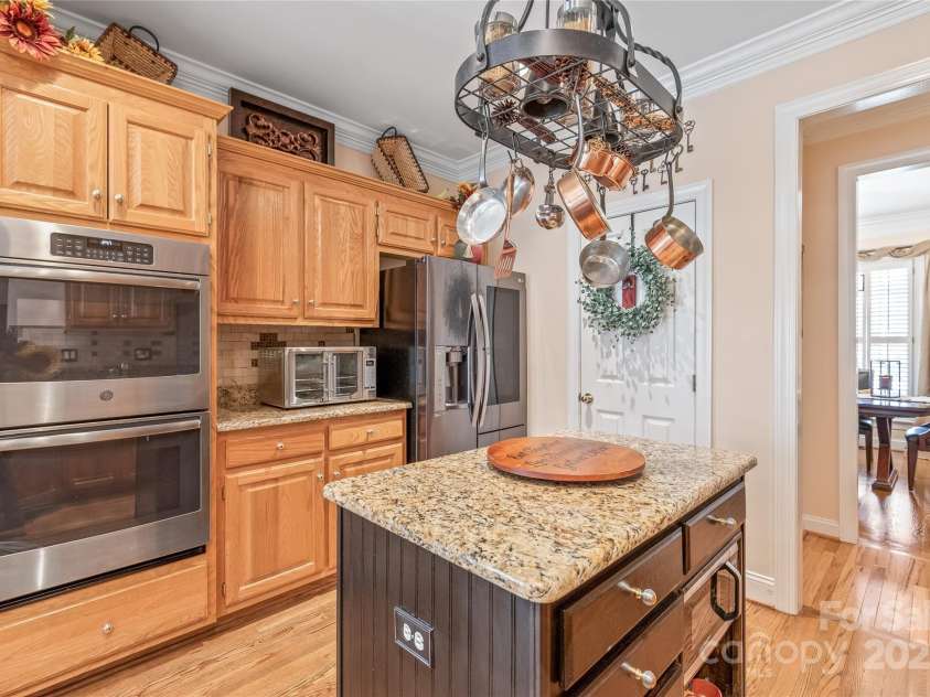 5101 Belicourt Drive, Charlotte, NC 28277.  MLS# CAR4225278, YatesRealty ID 6711. 