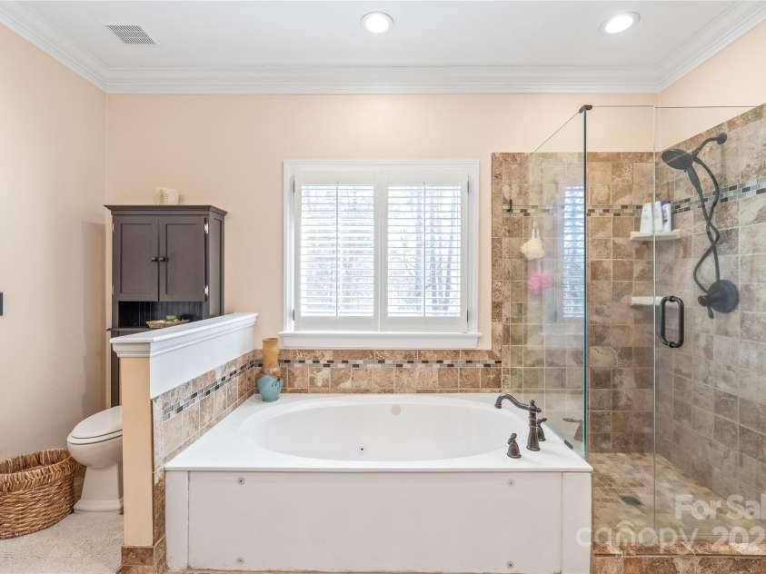 5101 Belicourt Drive, Charlotte, NC 28277.  MLS# CAR4225278, YatesRealty ID 6711. 