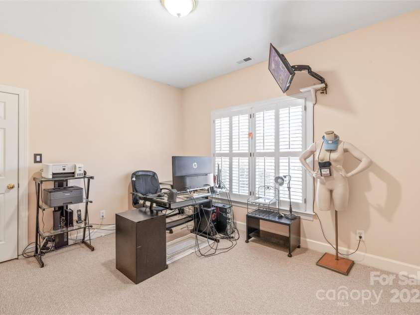 5101 Belicourt Drive, Charlotte, NC 28277.  MLS# CAR4225278, YatesRealty ID 6711. 