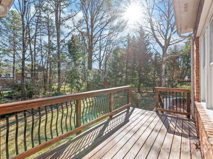 5101 Belicourt Drive, Charlotte, NC 28277.  MLS# CAR4225278, YatesRealty ID 6711. 