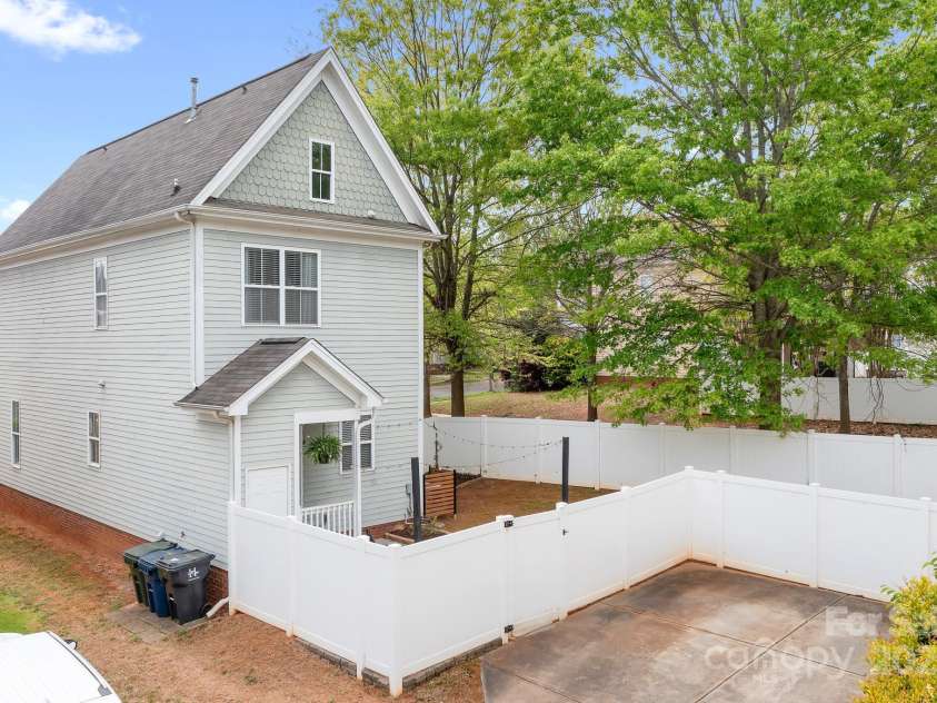 6603 Park Meadows Place, Huntersville, NC 28078.  MLS# CAR4240534, YatesRealty ID 6714. Rear of home