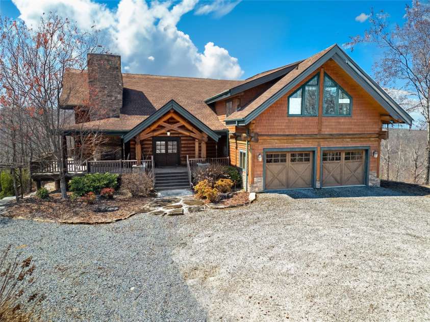 101 Laurel Knob Road, Rosman, NC 28772.  MLS# CAR4242854, YatesRealty ID 6715. 