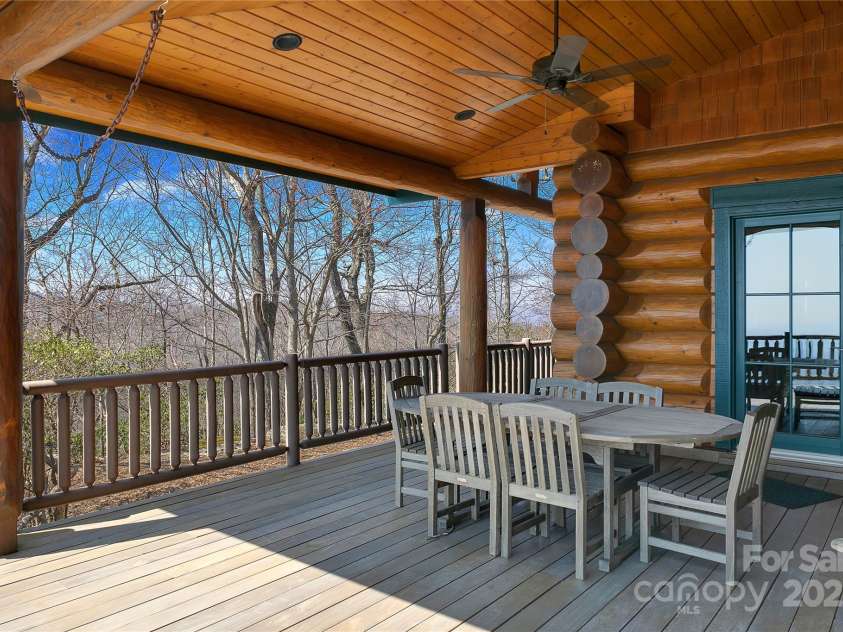 101 Laurel Knob Road, Rosman, NC 28772.  MLS# CAR4242854, YatesRealty ID 6715. 