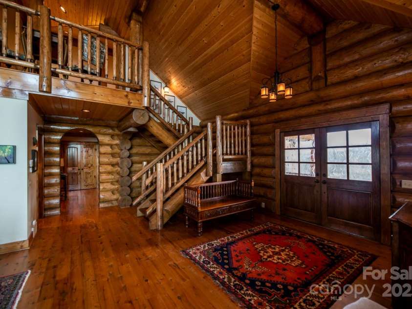 101 Laurel Knob Road, Rosman, NC 28772.  MLS# CAR4242854, YatesRealty ID 6715. 