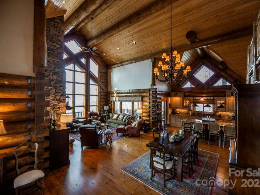 101 Laurel Knob Road, Rosman, NC 28772.  MLS# CAR4242854, YatesRealty ID 6715. 