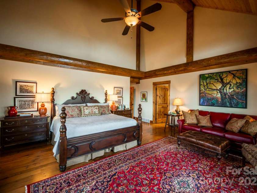 101 Laurel Knob Road, Rosman, NC 28772.  MLS# CAR4242854, YatesRealty ID 6715. 