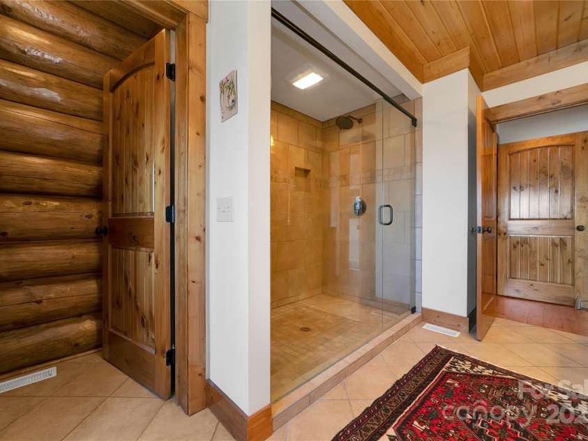 101 Laurel Knob Road, Rosman, NC 28772.  MLS# CAR4242854, YatesRealty ID 6715. 