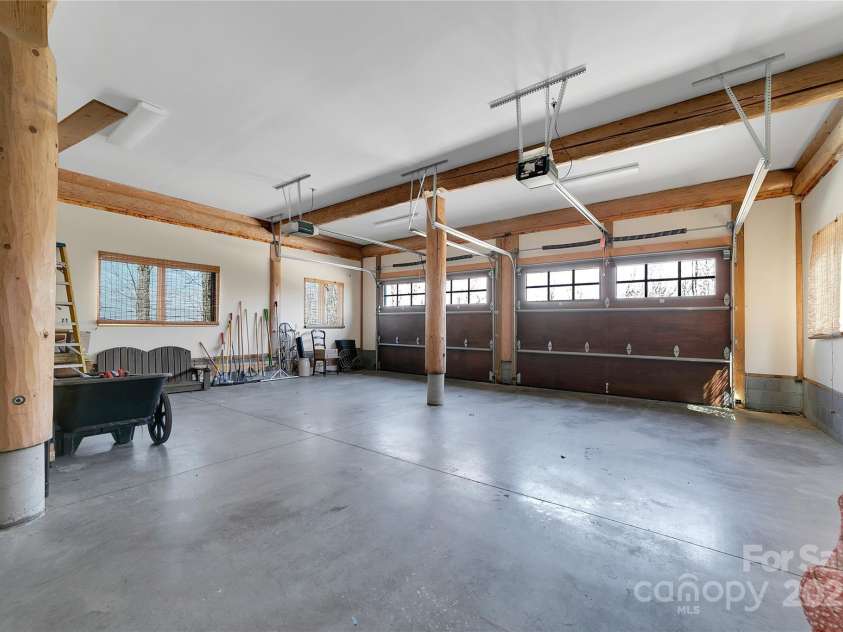 101 Laurel Knob Road, Rosman, NC 28772.  MLS# CAR4242854, YatesRealty ID 6715. 