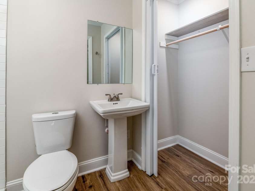 1571 Aspen Street, Lincolnton, NC 28092.  MLS# CAR4189604, YatesRealty ID 6716. 