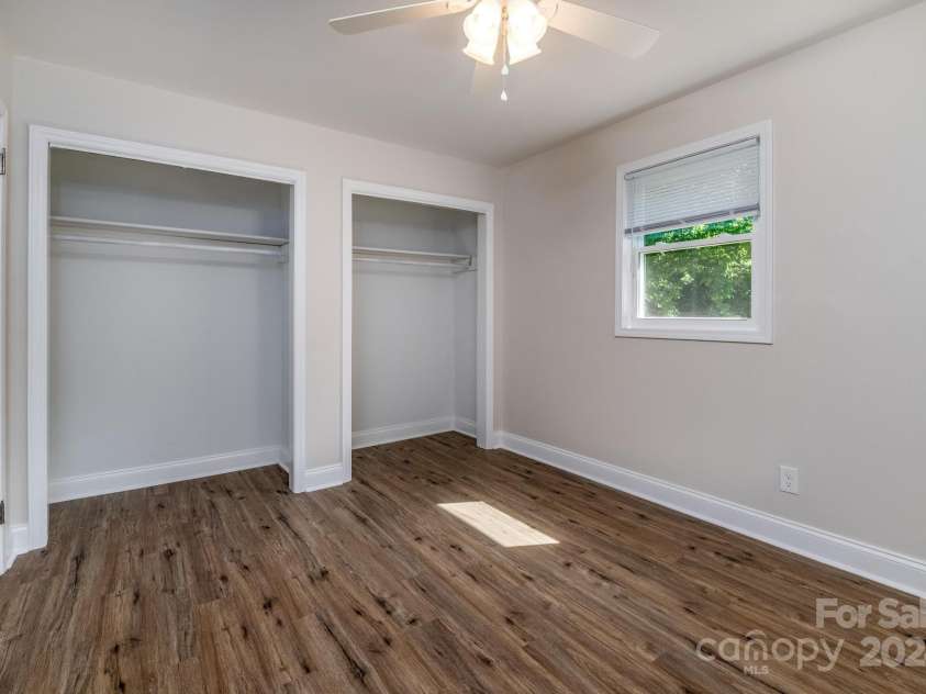 1571 Aspen Street, Lincolnton, NC 28092.  MLS# CAR4189604, YatesRealty ID 6716. 