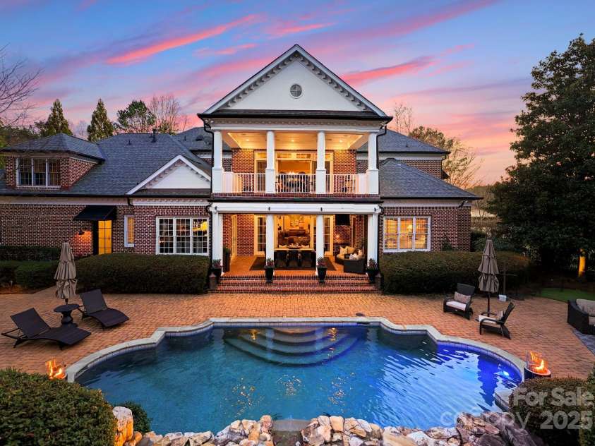 131 The Point Drive, Mooresville, NC 28117.  MLS# CAR4225104, YatesRealty ID 6719. 