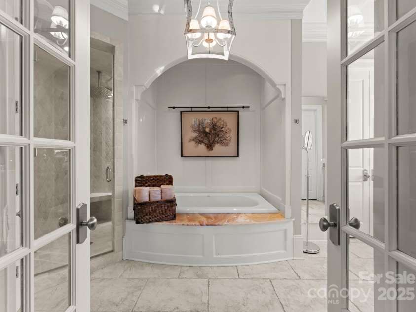 131 The Point Drive, Mooresville, NC 28117.  MLS# CAR4225104, YatesRealty ID 6719. 