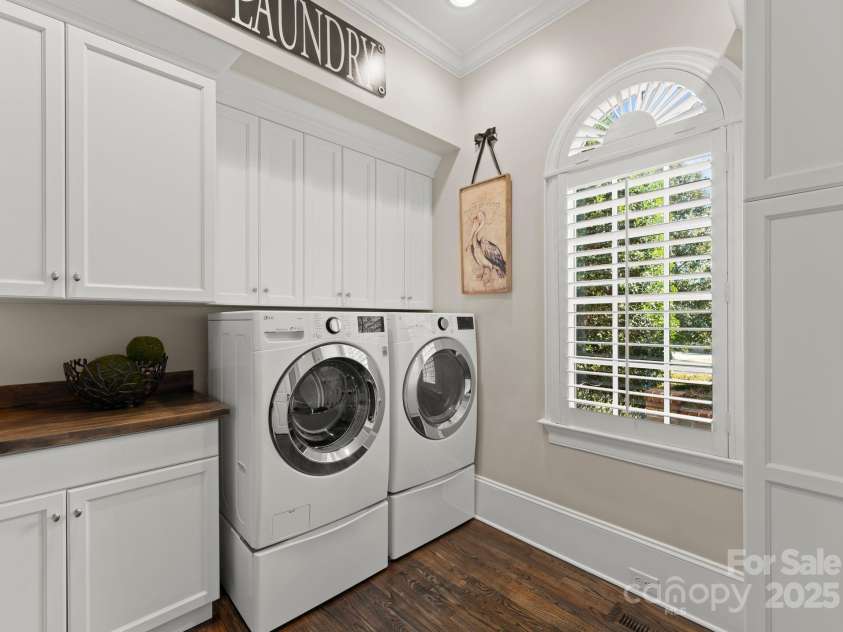 131 The Point Drive, Mooresville, NC 28117.  MLS# CAR4225104, YatesRealty ID 6719. 