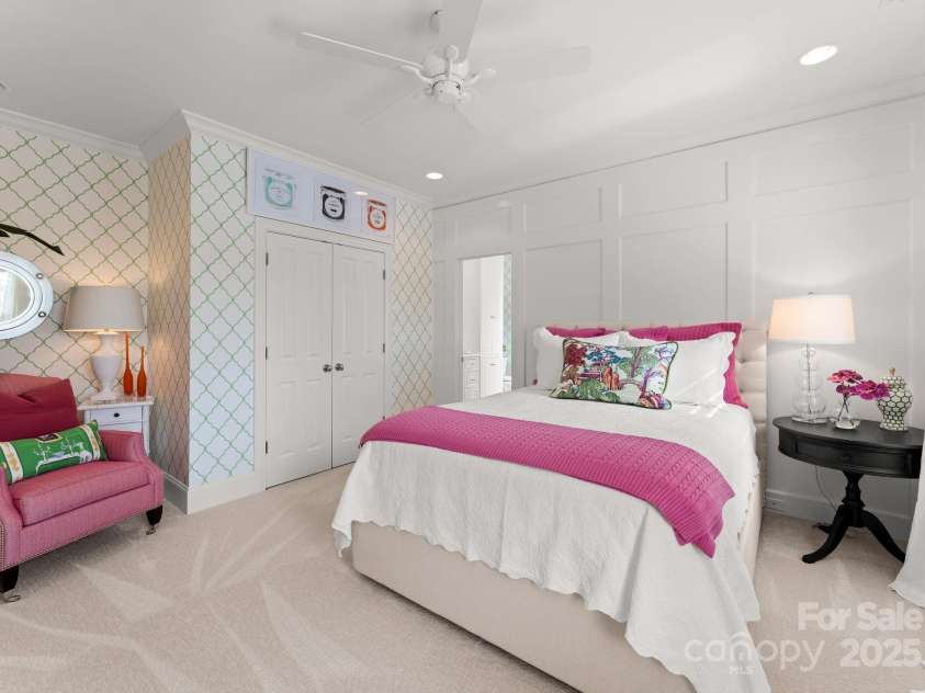 131 The Point Drive, Mooresville, NC 28117.  MLS# CAR4225104, YatesRealty ID 6719. 