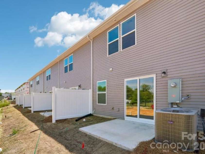 302 E S Main Street, Grover, NC 28073.  MLS# CAR4362290, YatesRealty ID 6719. 
