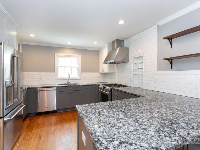 6701 Highbrook Drive, Charlotte, NC 28212.  MLS# CAR4247178, YatesRealty ID 6721. 