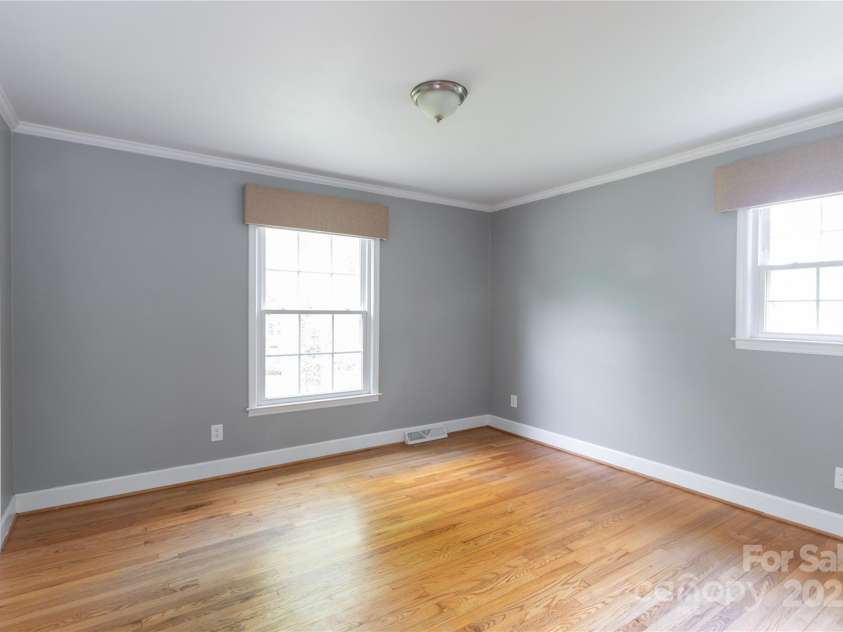 6701 Highbrook Drive, Charlotte, NC 28212.  MLS# CAR4247178, YatesRealty ID 6721. 