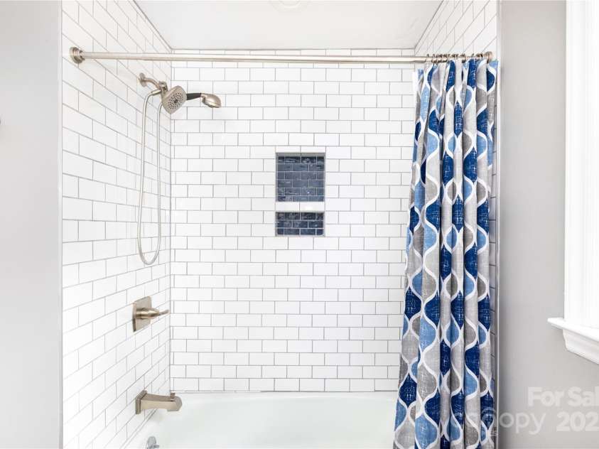 6701 Highbrook Drive, Charlotte, NC 28212.  MLS# CAR4247178, YatesRealty ID 6721. 