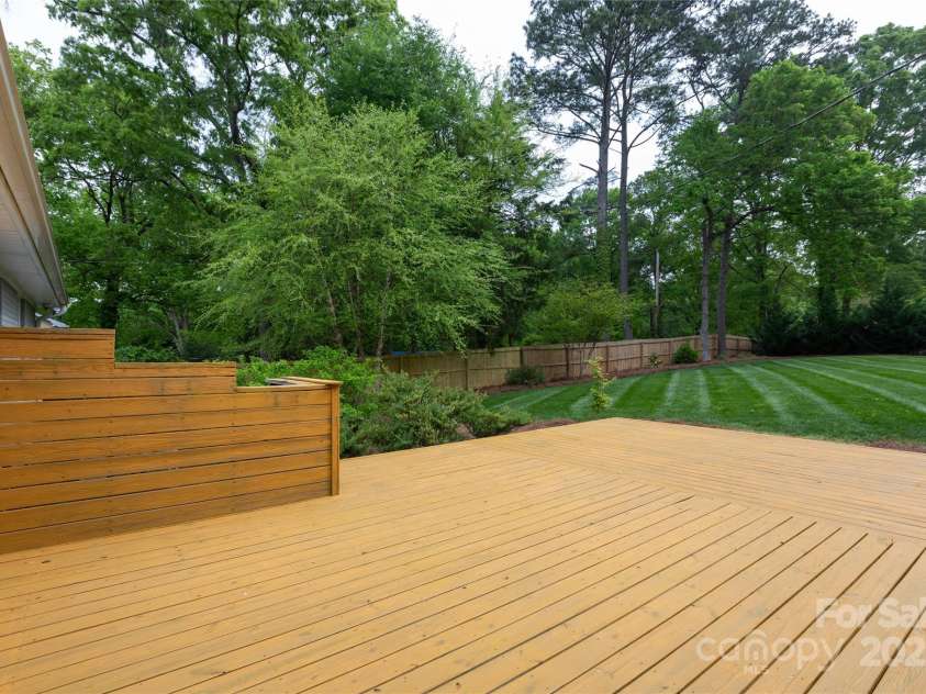 6701 Highbrook Drive, Charlotte, NC 28212.  MLS# CAR4247178, YatesRealty ID 6721. 