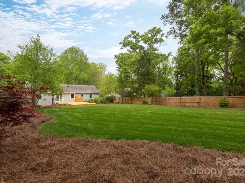 6701 Highbrook Drive, Charlotte, NC 28212.  MLS# CAR4247178, YatesRealty ID 6721. 