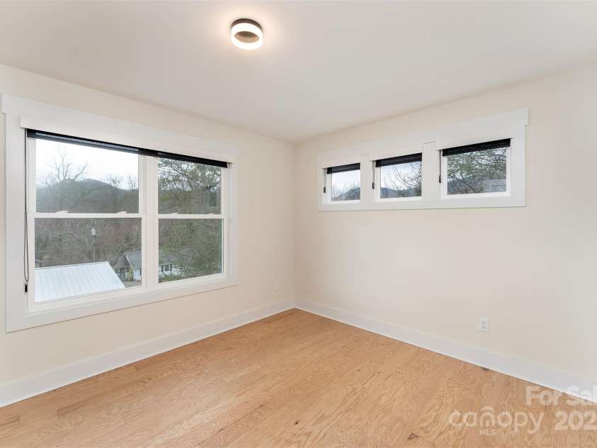 200 Stafford Street, Black Mountain, NC 28711.  MLS# CAR4226904, YatesRealty ID 6722. 2nd Bedroom