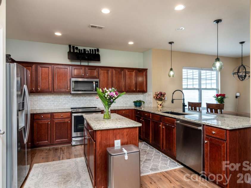 13549 Aldenbrook Drive, Huntersville, NC 28078.  MLS# CAR4344192, YatesRealty ID 6724. 