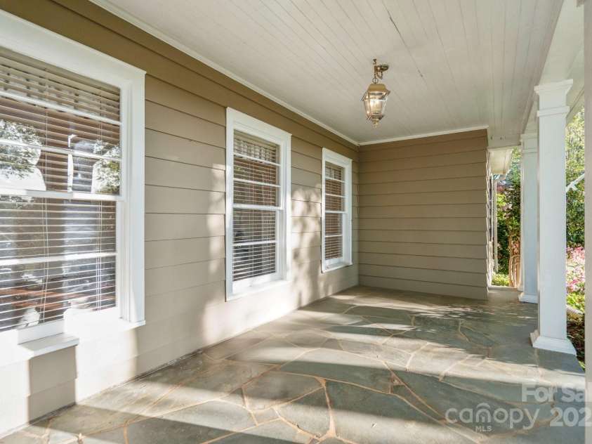 631 Dogwood Road, Statesville, NC 28677.  MLS# CAR4240804, YatesRealty ID 6725. 