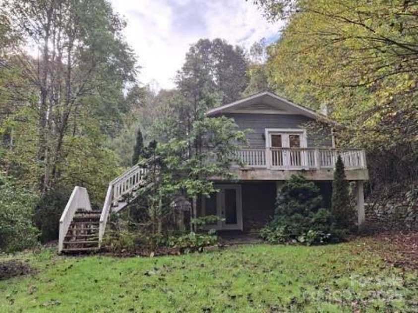 29 Toad Drive, Asheville, NC 28806.  MLS# CAR4289081, YatesRealty ID 6726. Back