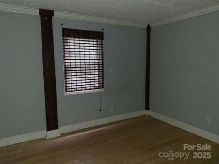 29 Toad Drive, Asheville, NC 28806.  MLS# CAR4289081, YatesRealty ID 6726. Bedroom