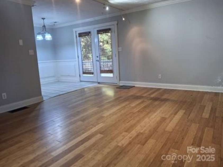 29 Toad Drive, Asheville, NC 28806.  MLS# CAR4289081, YatesRealty ID 6726. Living area