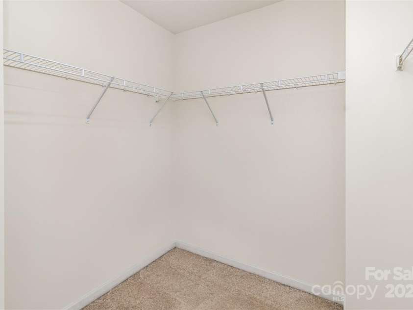 6204 Springbeauty Drive, Charlotte, NC 28227.  MLS# CAR4209429, YatesRealty ID 6727. 