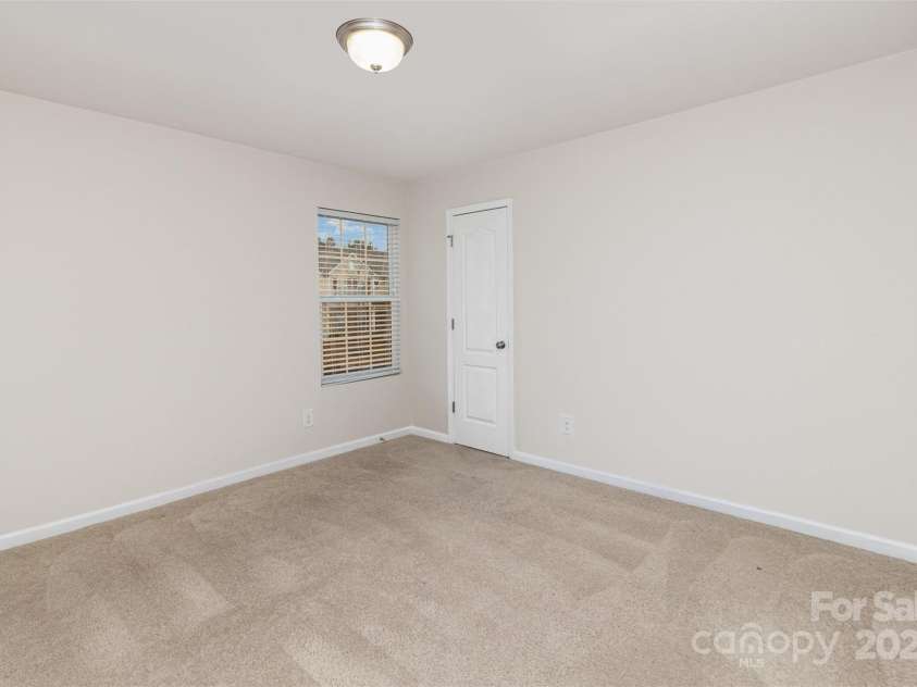 6204 Springbeauty Drive, Charlotte, NC 28227.  MLS# CAR4209429, YatesRealty ID 6727. 