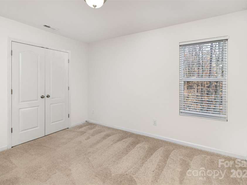 6204 Springbeauty Drive, Charlotte, NC 28227.  MLS# CAR4209429, YatesRealty ID 6727. 