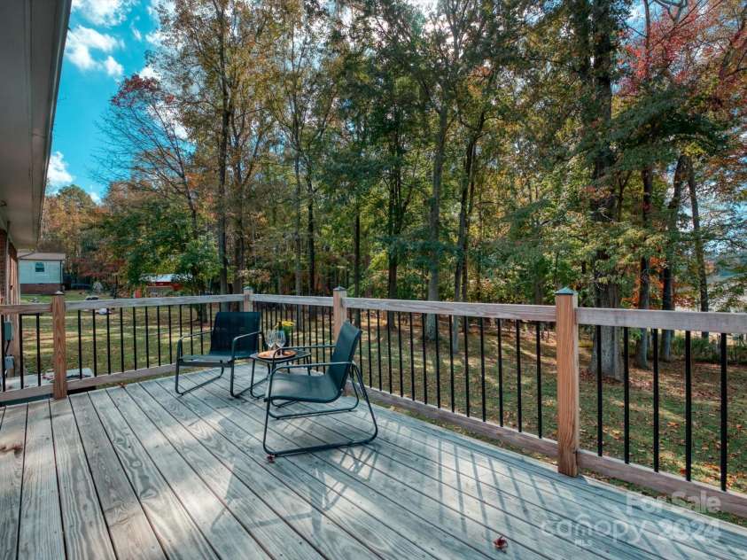 111 Bobby Lee Lane, Mooresville, NC 28115.  MLS# CAR4127085, YatesRealty ID 6728. Deck
