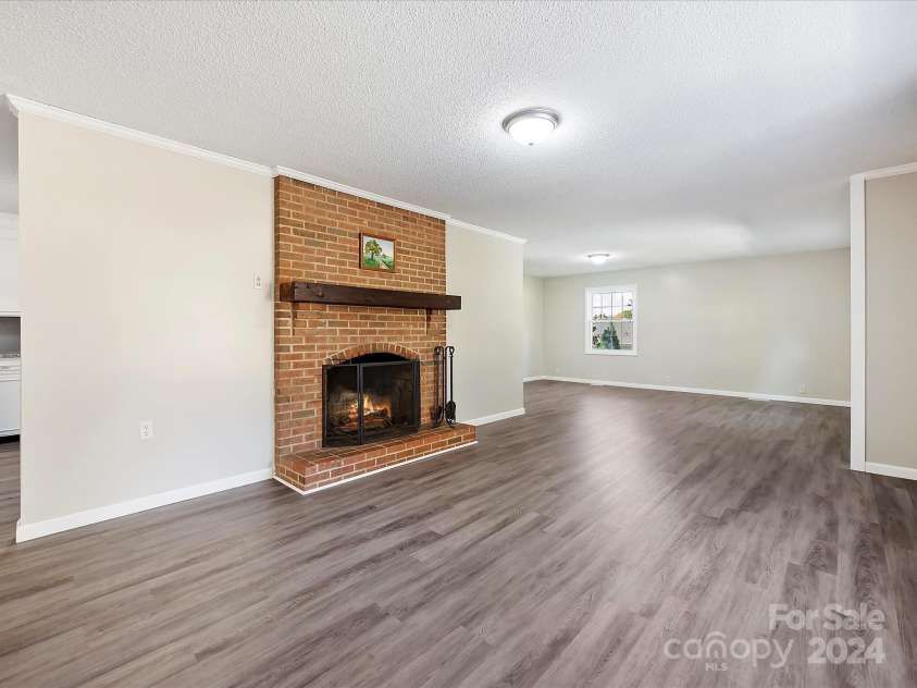 111 Bobby Lee Lane, Mooresville, NC 28115.  MLS# CAR4127085, YatesRealty ID 6728. Living & Dining Room