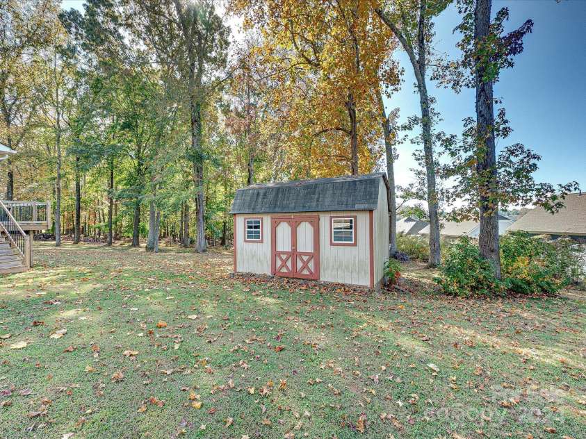 111 Bobby Lee Lane, Mooresville, NC 28115.  MLS# CAR4127085, YatesRealty ID 6728. Shed 16x10 Conveys